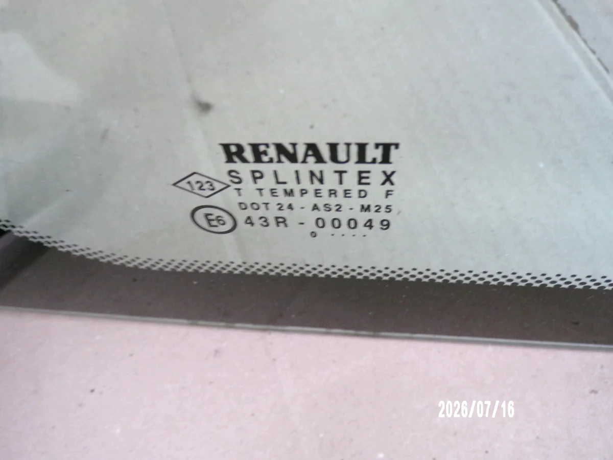 Vitres de porte arrière gauche Megane I image 4