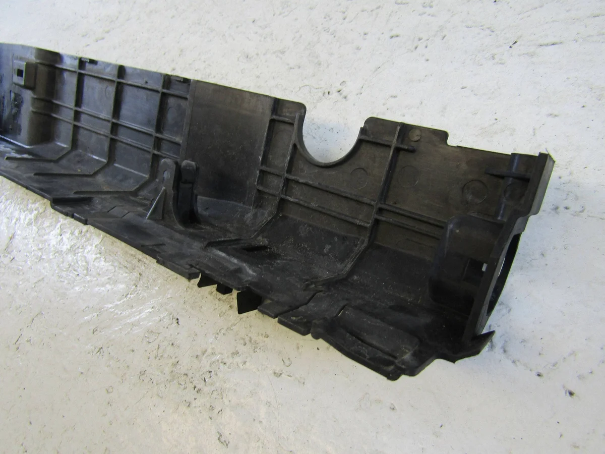 Support radiateur BMW F20 F30 gauche 9487032 image 5
