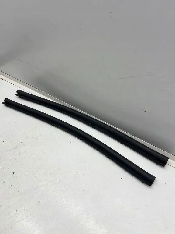 Renault Megane E-Tech Engine Bay Seal 658119498R image 3