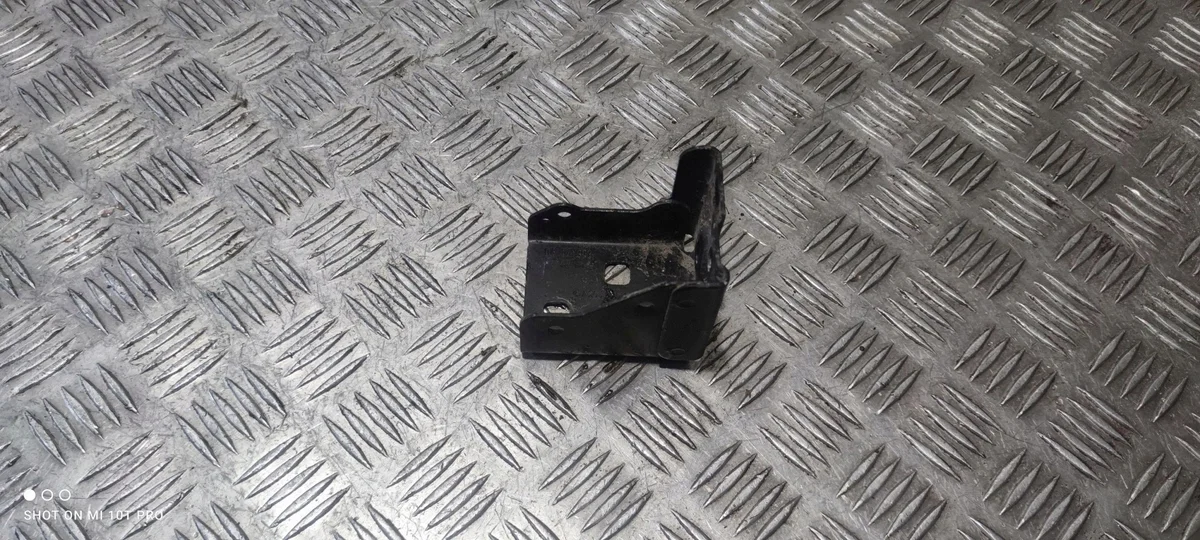 Support de pare-chocs Mercedes W205 A2056261400 image 2