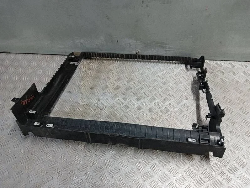 JAGUAR F-PACE X761 Cadre radiateur HK838B588AE image 4
