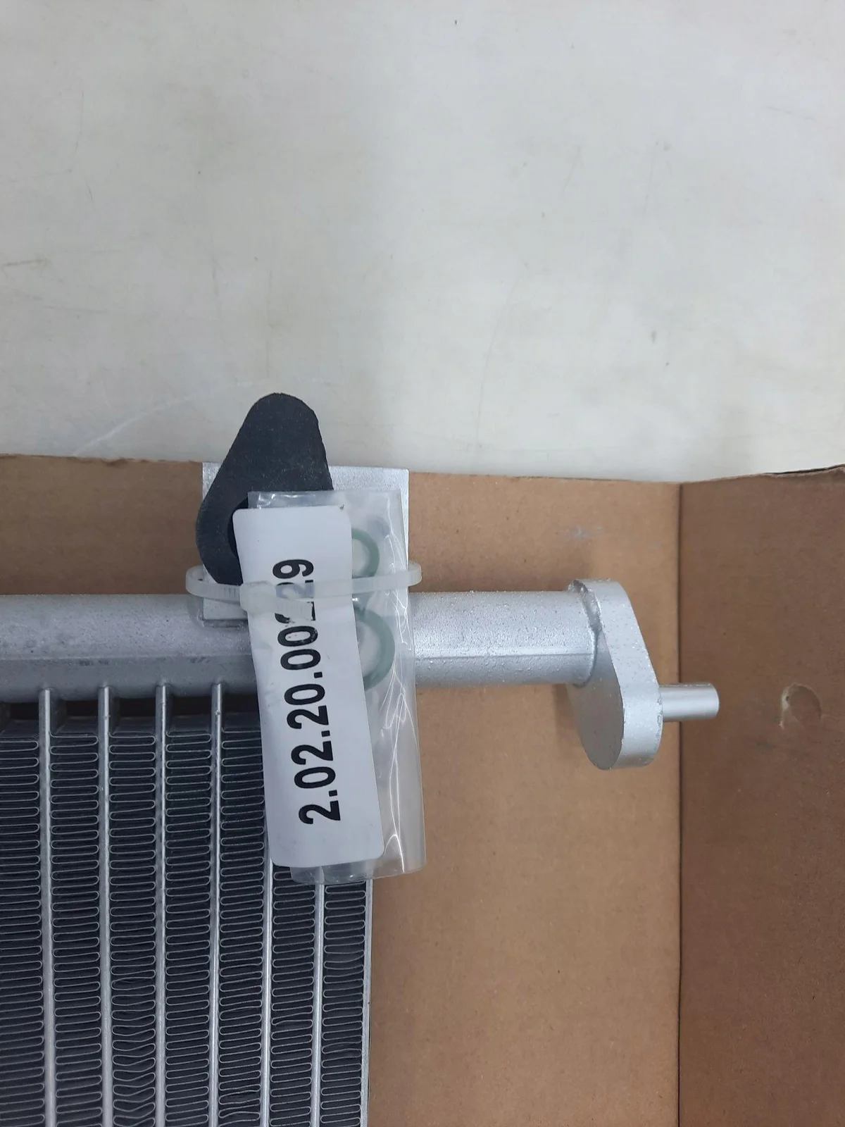 Hella 8FC 366 220-781 Condensador de Ar Condicionado image 4