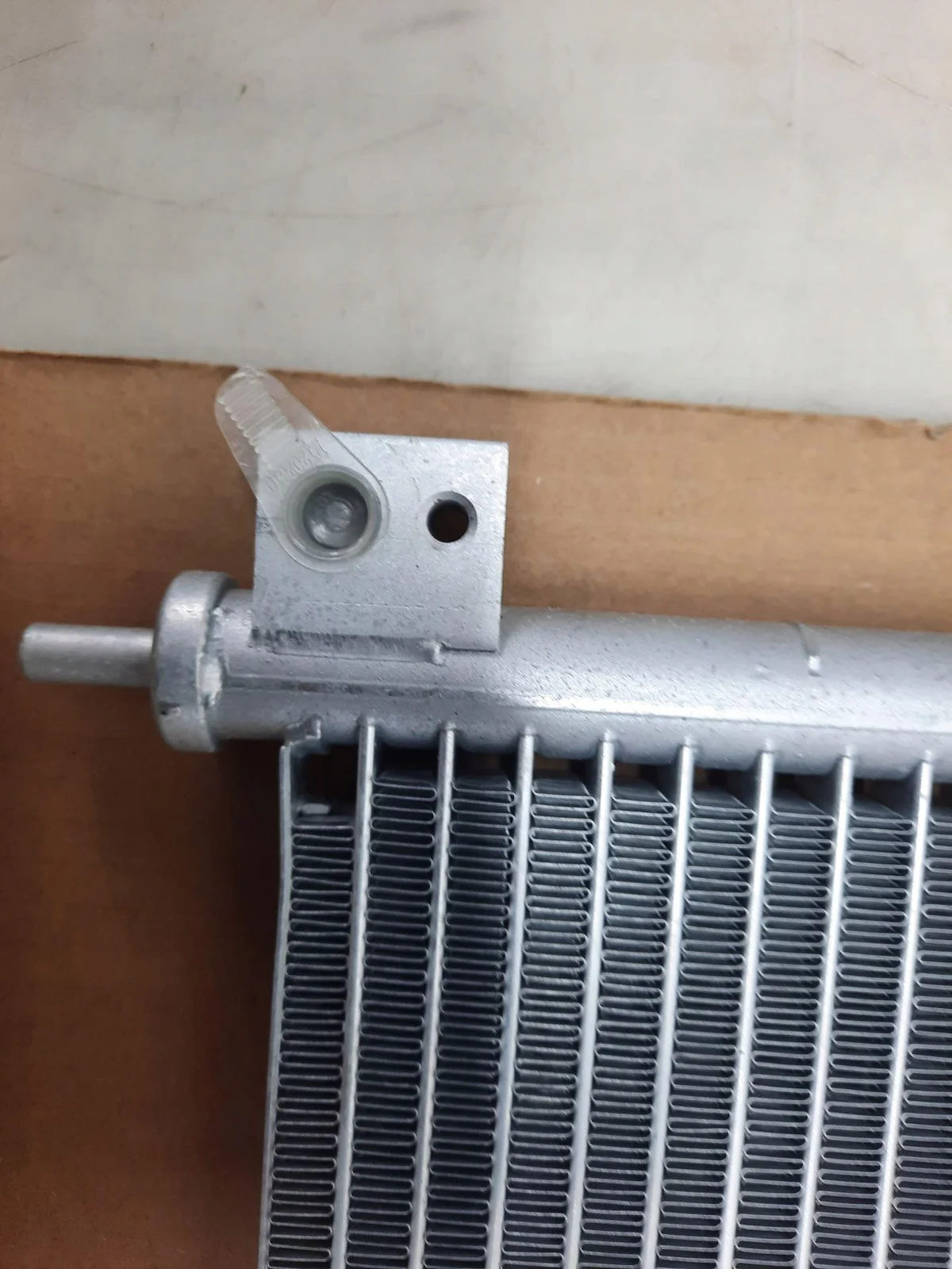 Hella 8FC 366 220-781 Condensador de Ar Condicionado image 5