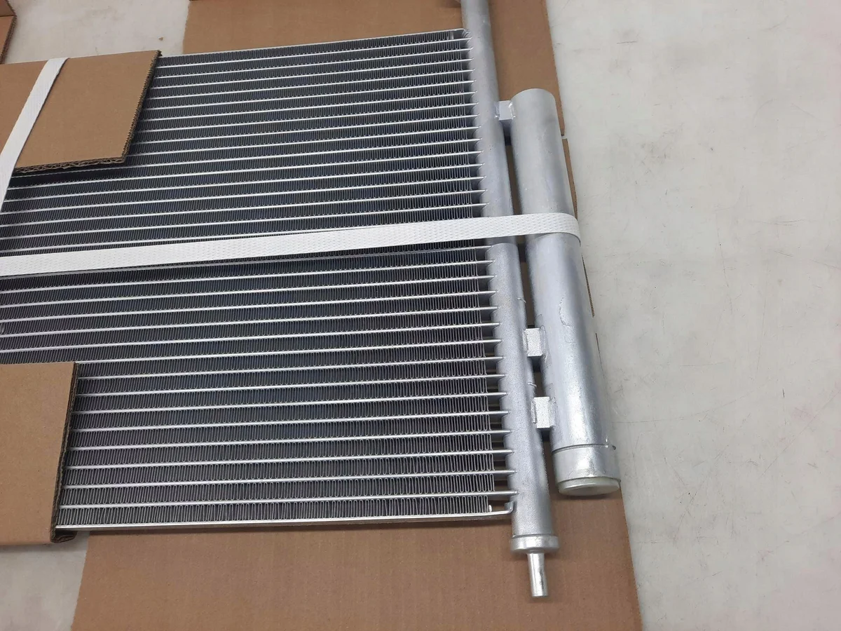 Hella 8FC 366 220-781 Condensador de Ar Condicionado image 6