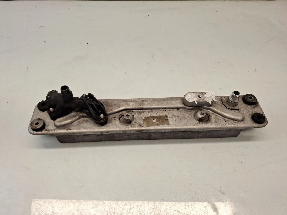 Radiador de Óleo Câmbio BMW X6 M T6142002