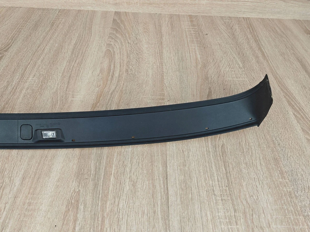 Moldura manija portón BMW G14 G15 G16 M8 7446336