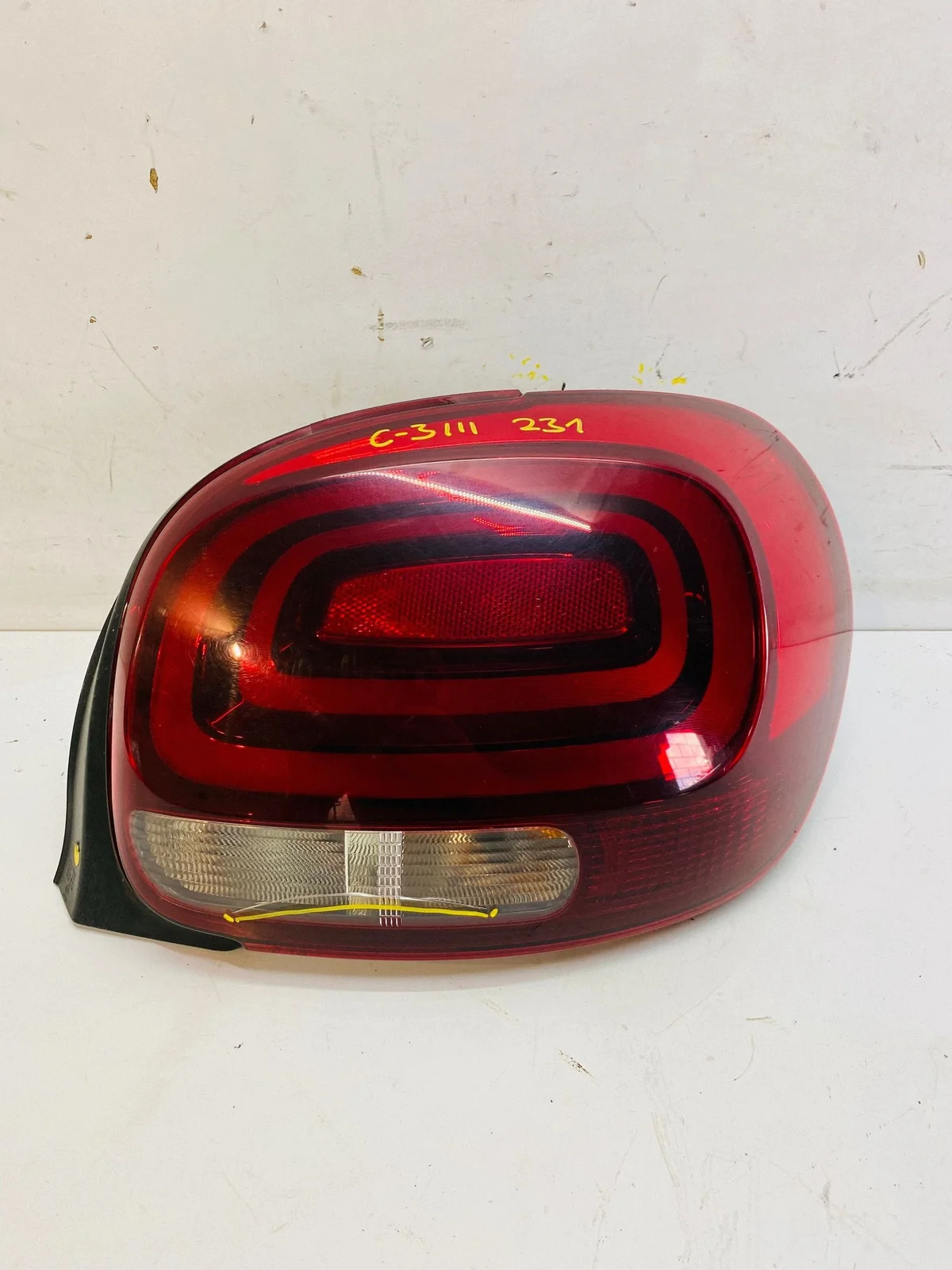 Baklykta Höger Citroen C3 III 9812257680