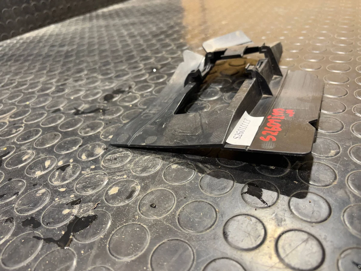 Nissan Qashqai J12 Radar Döda Vinkeln Höger Bak