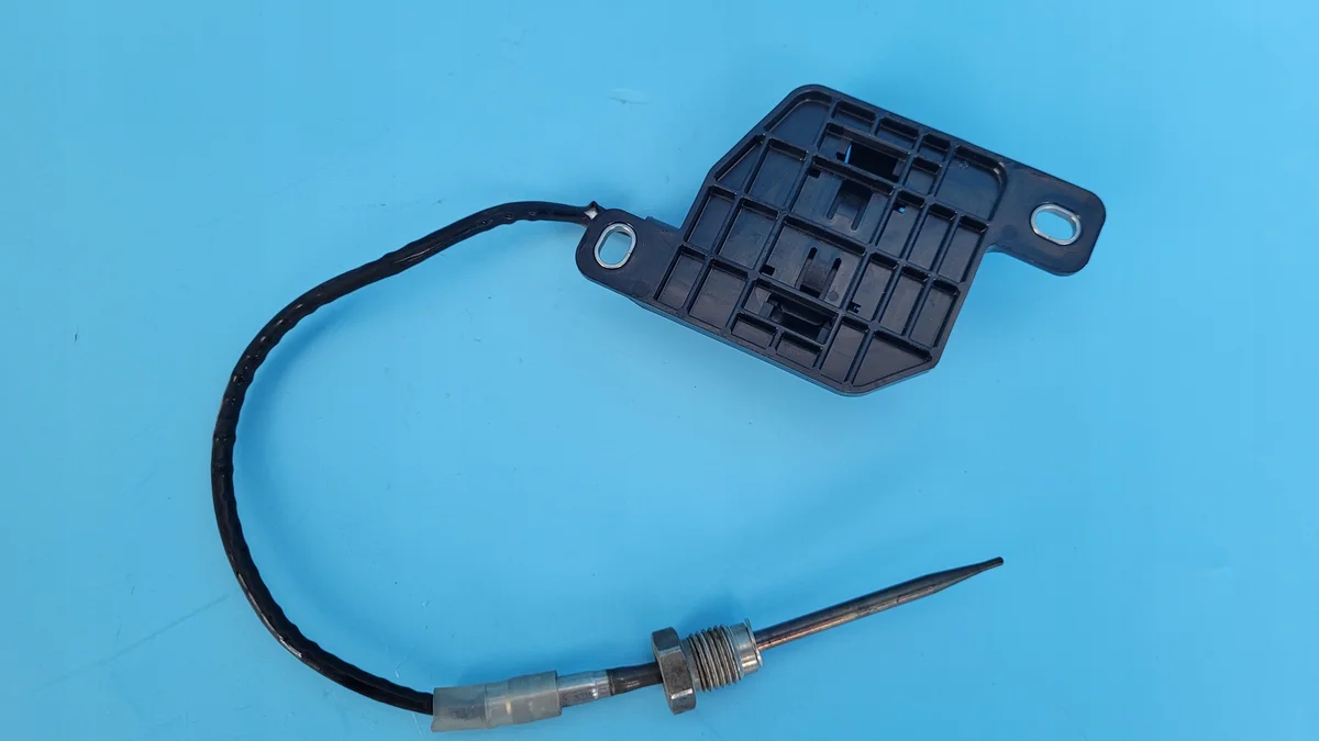 MERCEDES W206 Temperatuursensor A0009050512 image 4
