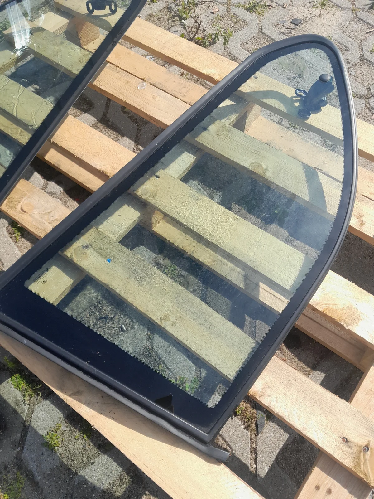 BMW E36 Compact Rear Side Window Left + Right image 9