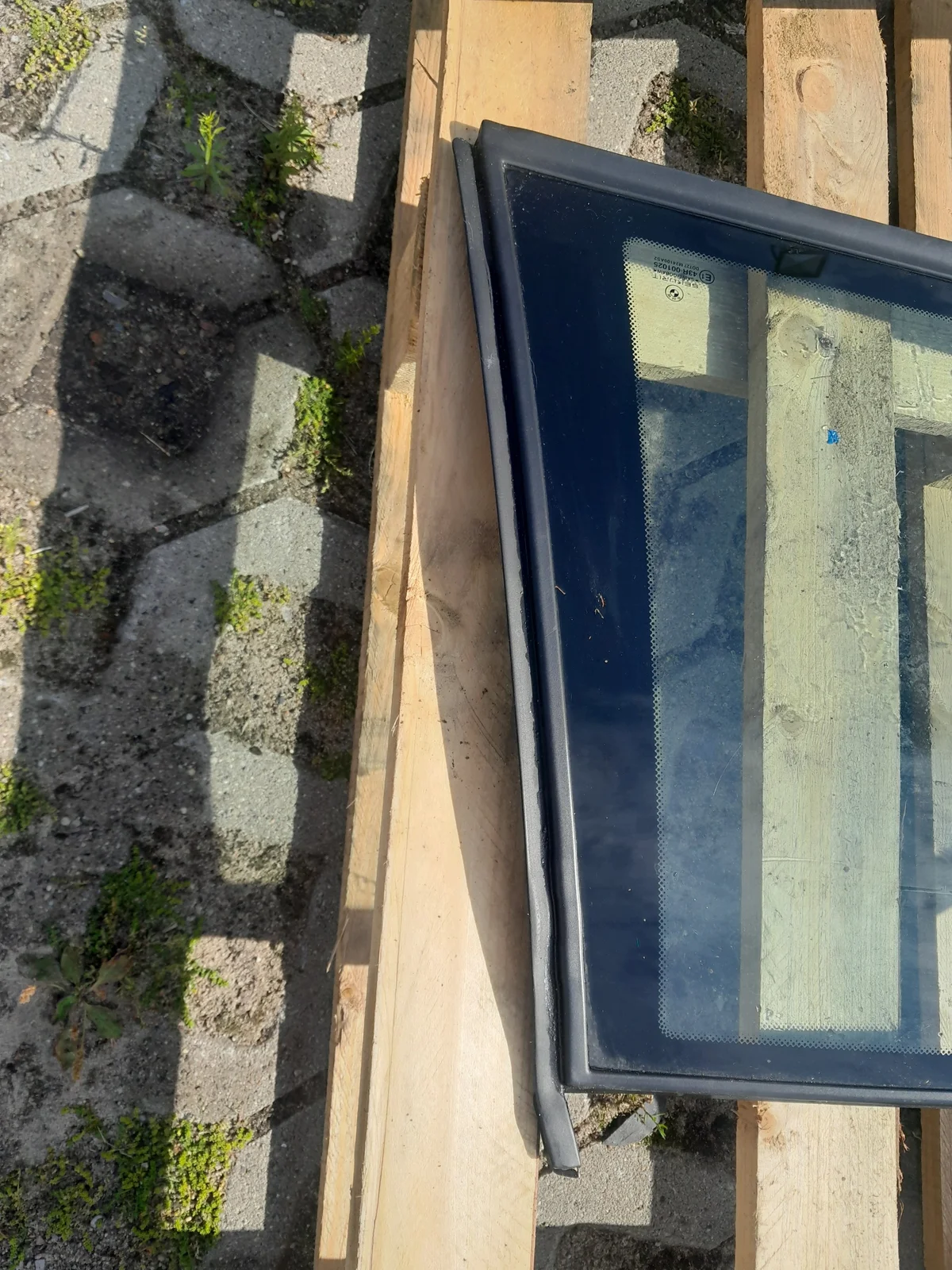 BMW E36 Compact Rear Side Window Left + Right image 10