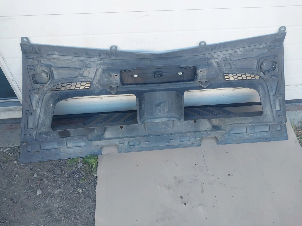 Calandre Mercedes Actros MP4 A9608850007 image 3