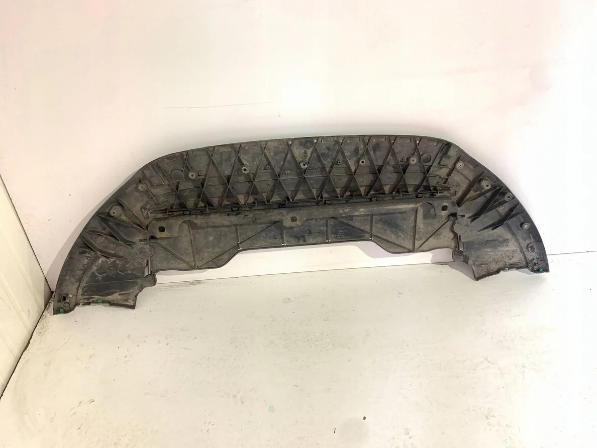 Volvo V60 2014 Voorbumper Beschermplaat 31352298