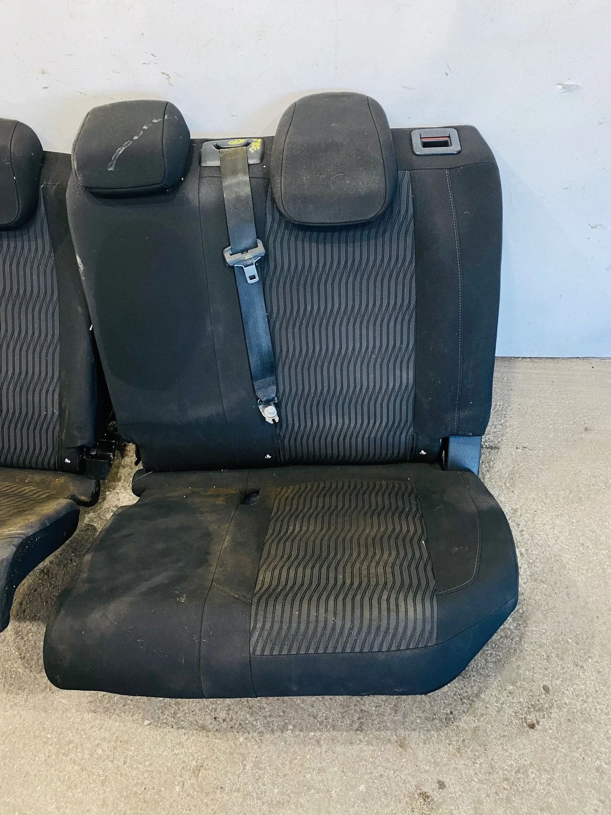 Takapenkin istuin Peugeot 308 II T9 SW Kombi
