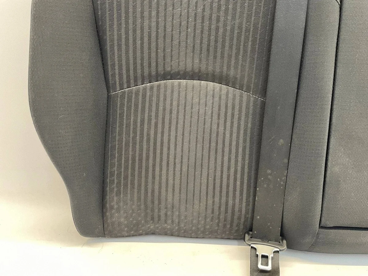 Toyota Prius IV Ryggstöd Höger Bak Använd image 3