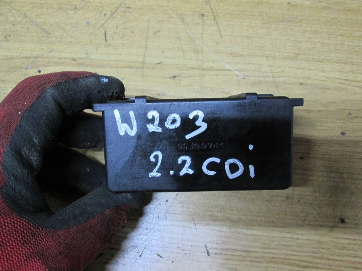 Glow Plug Relay Mercedes W203 W209 W211 ENP2370