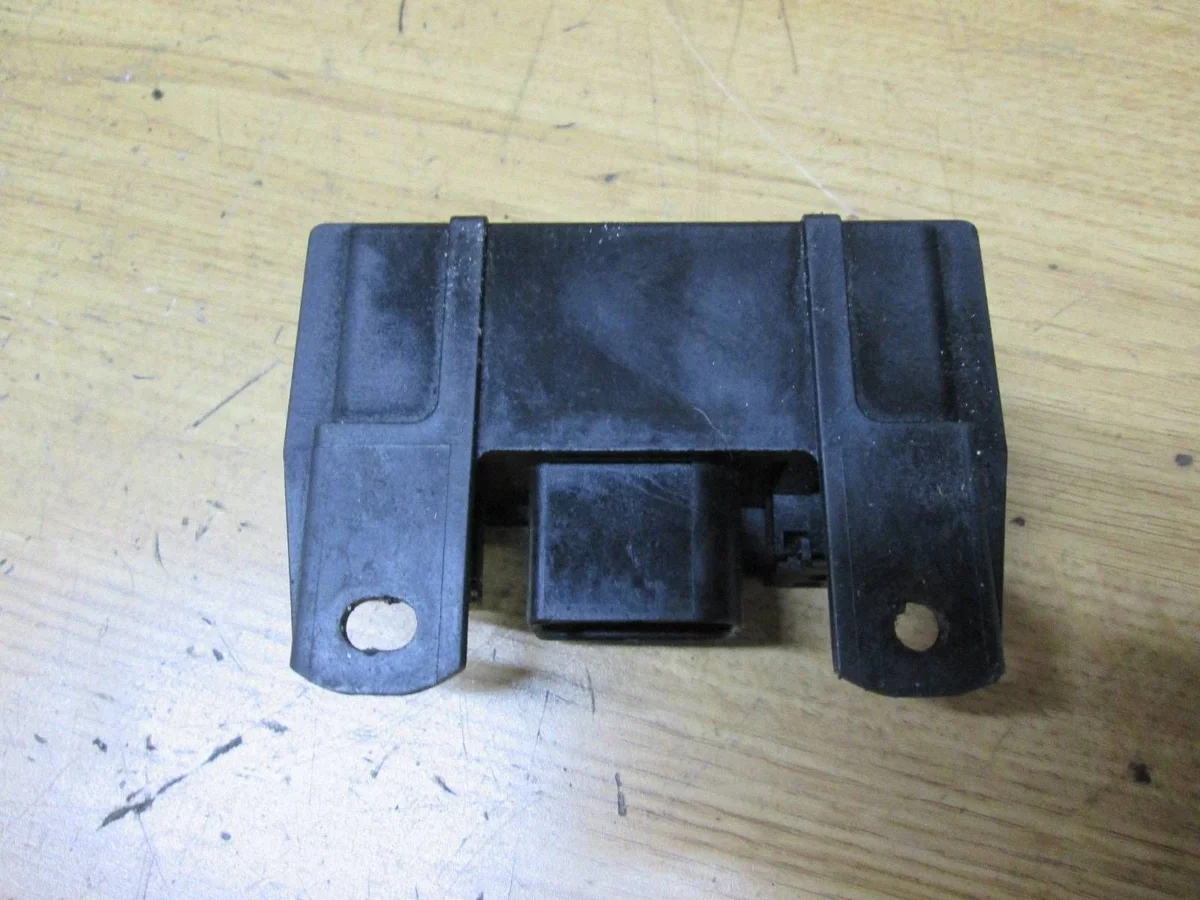 Glödstiftrelä 4-pin Mercedes W203 W209 W211 image 3