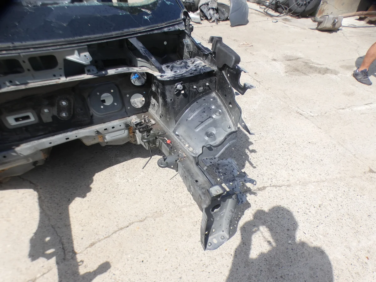 Citroen DS7 Front Frame Section Left Right Used image 3