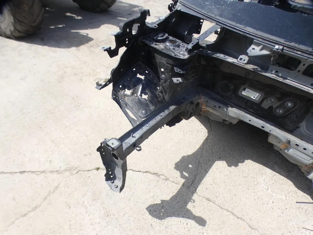 Citroen DS7 Front Frame Section Left Right Used image 4