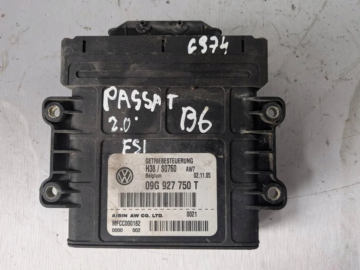 2007 VW Passat B6 Transmission Control Module 09G927750T image 4