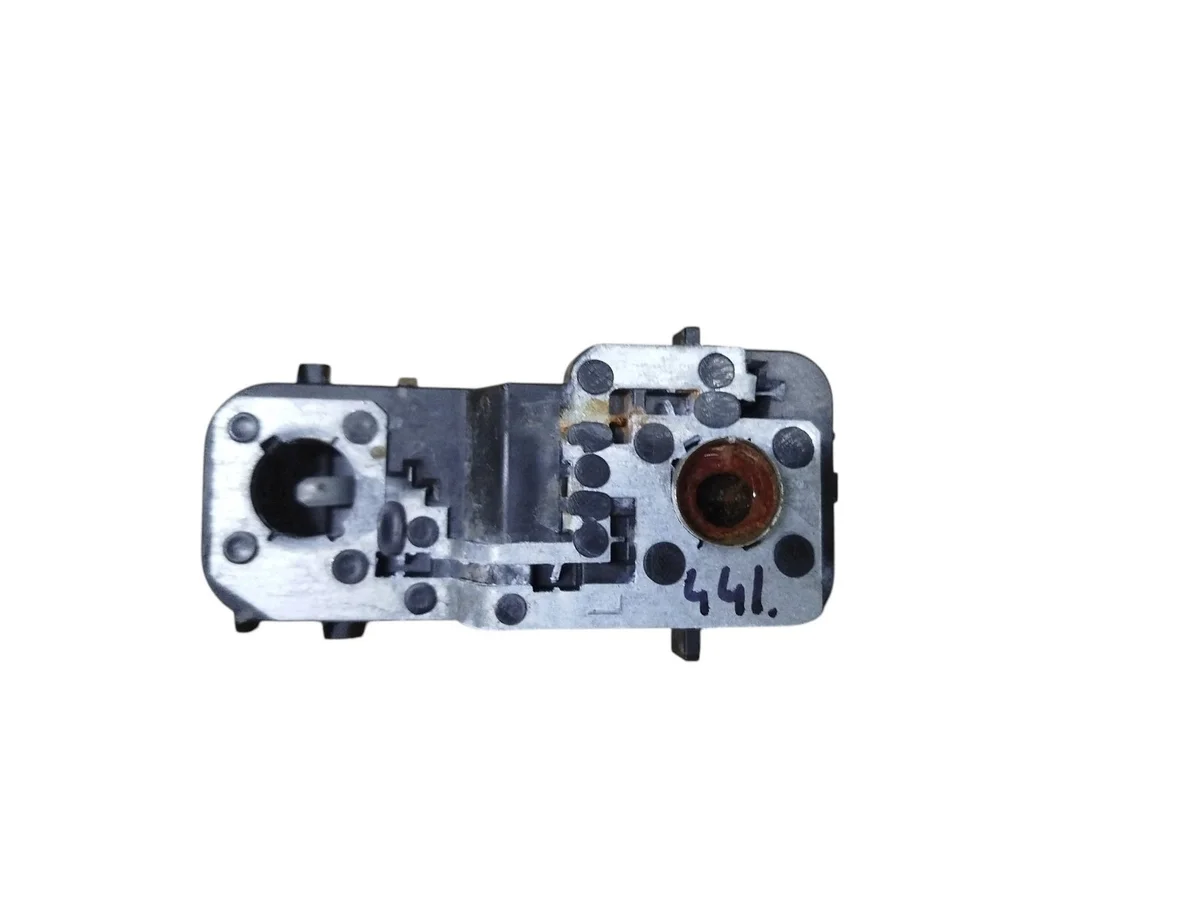 Support feu arrière gauche Grand C-Max MK2