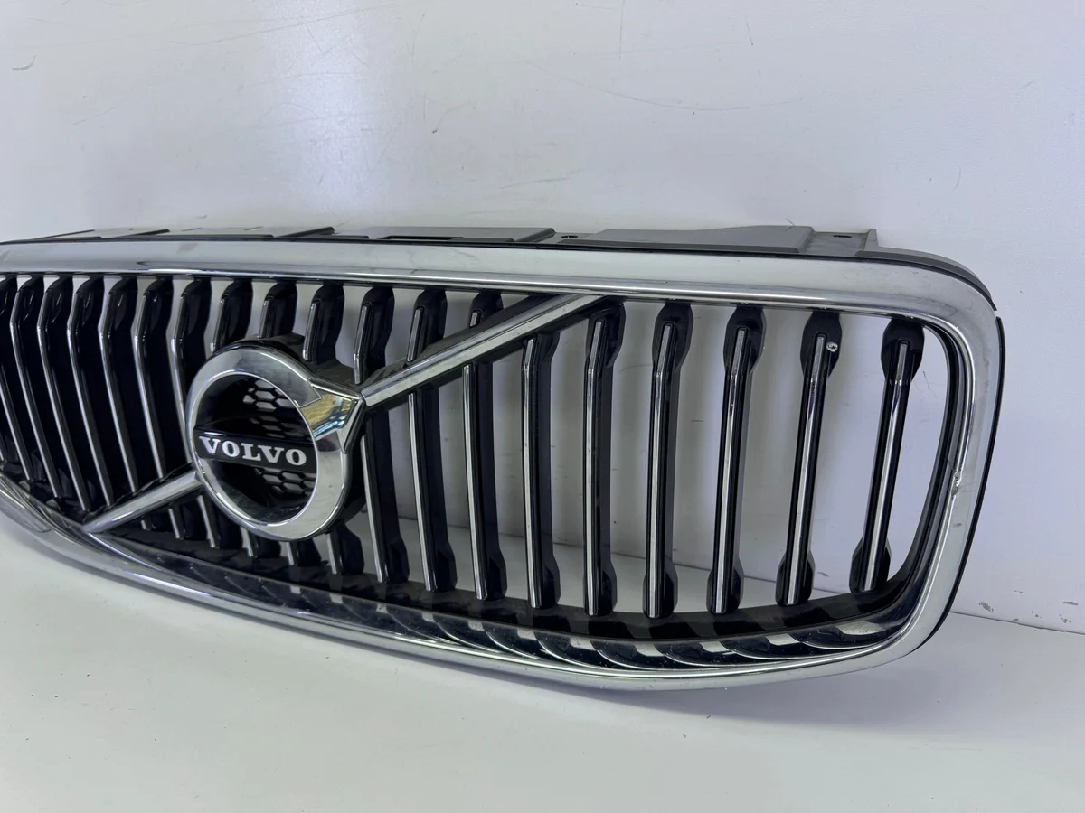 Volvo XC60 II 2017- Grill 31425535 image 3