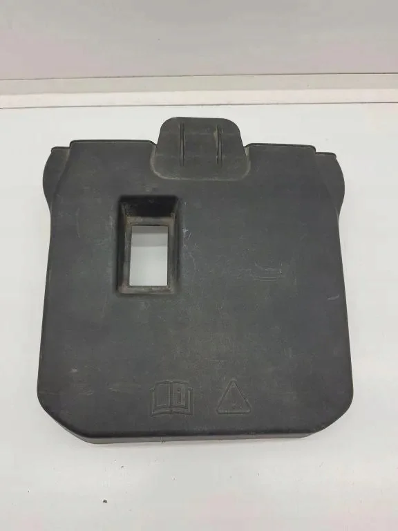 Boîtier batterie Ford Focus MK3 AM51-10A659-AD
