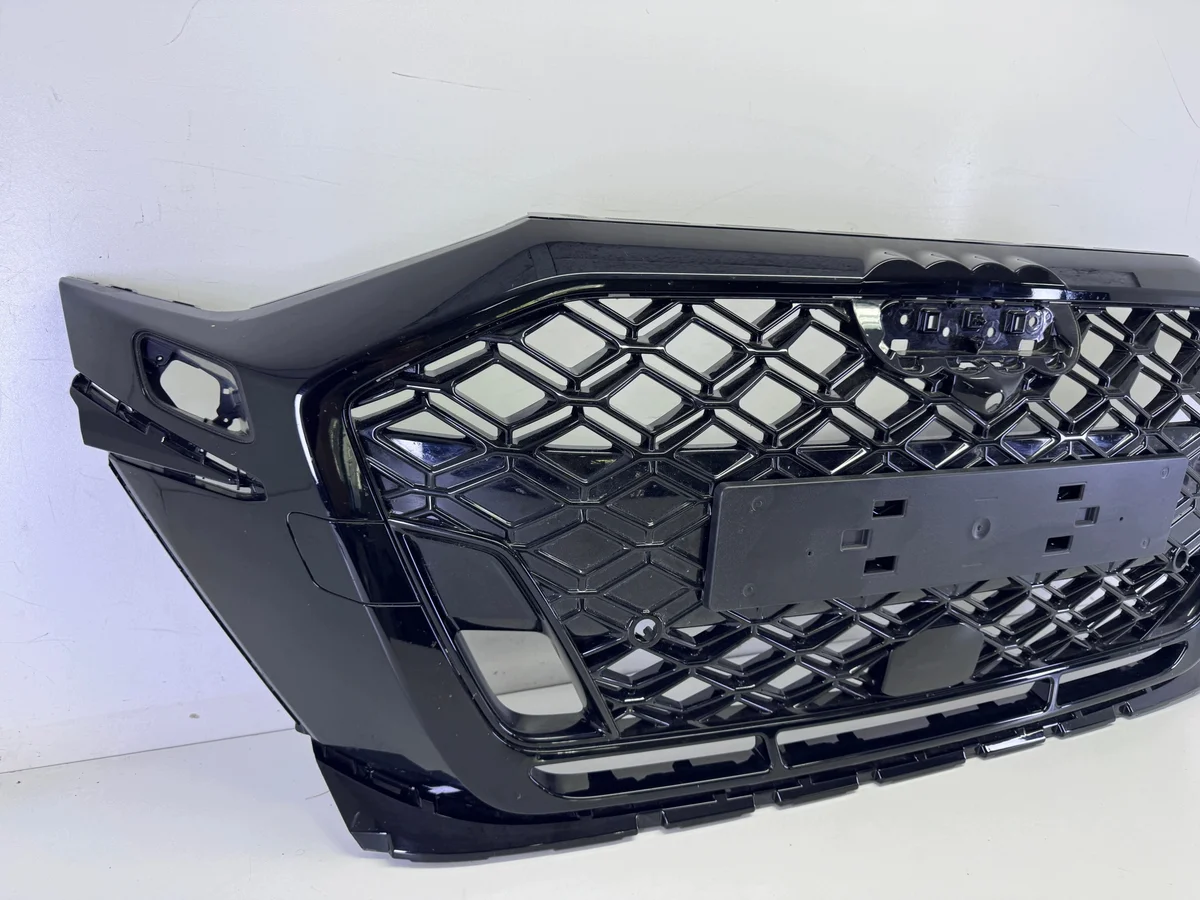 Audi RS3 8Y LCI Bumper Grille Used