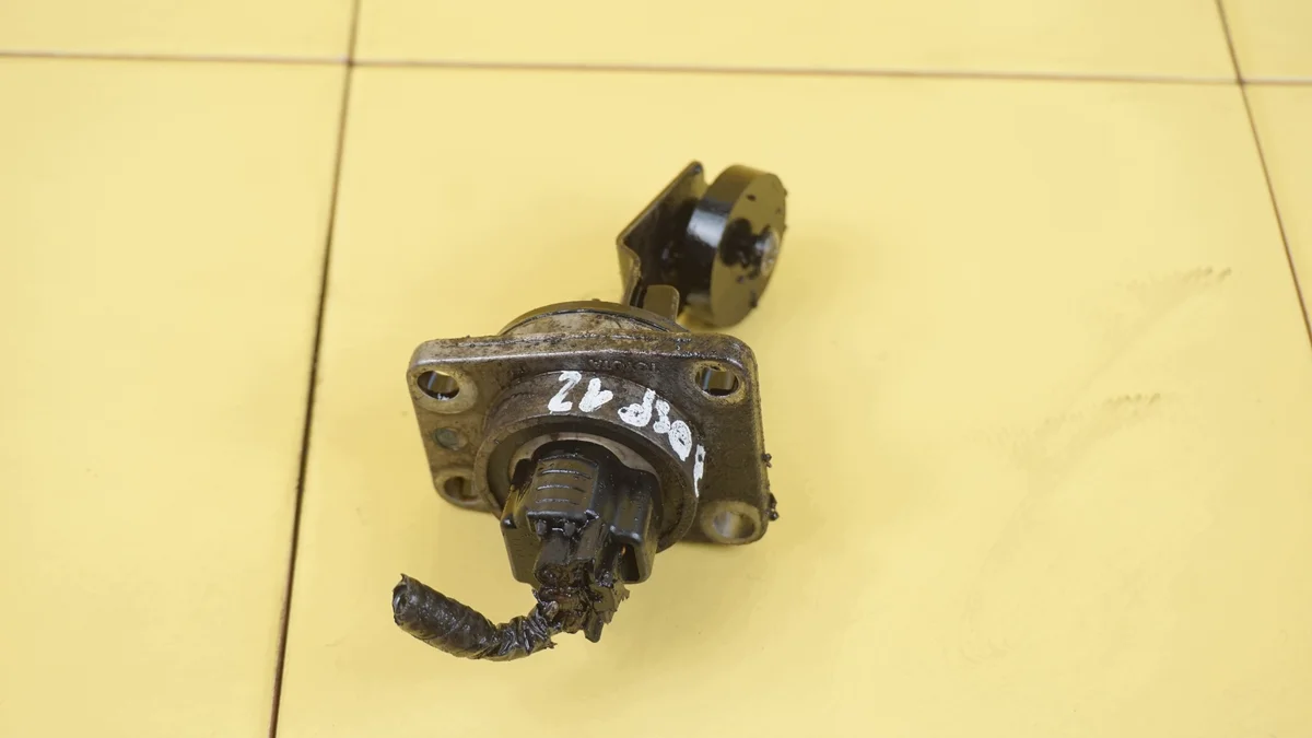 Toyota Yaris Auris 1.4 D4-D Oliepeil Sensor image 3