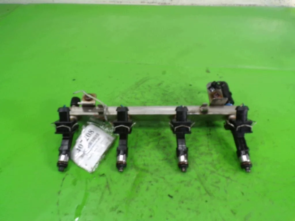 Opel Corsa D Z12XEP Listón Inyector F-407208-
