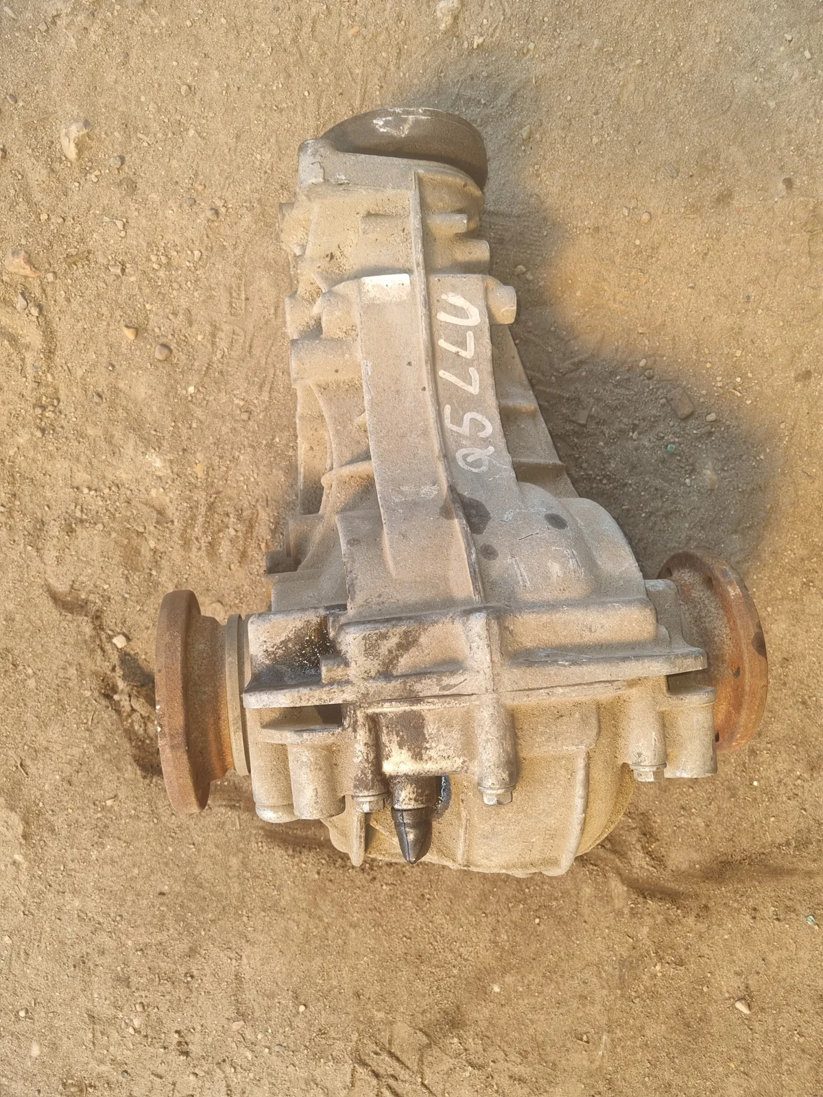 Audi Q5 8R Rear Differential Axle LLU Used