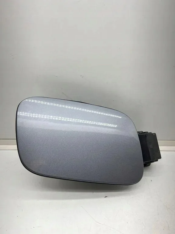 Polttoainetankin luukku Renault Arkana