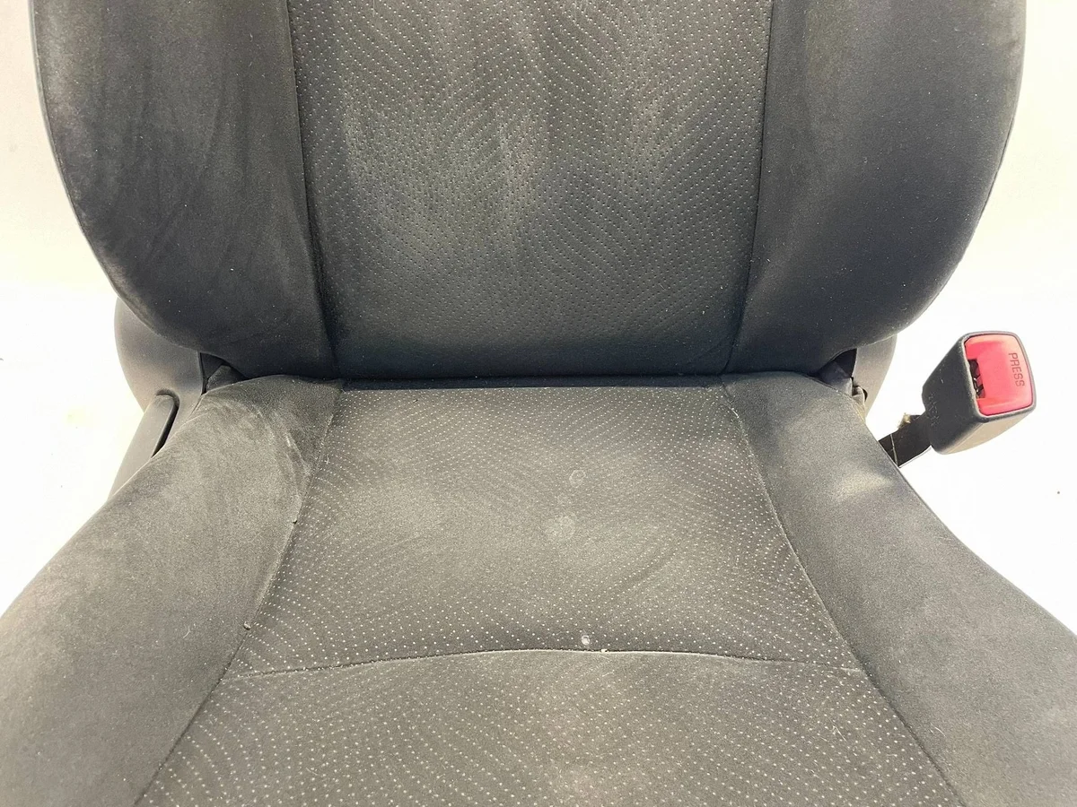 Toyota Prius III etumatkustajan istuin, oikea image 4