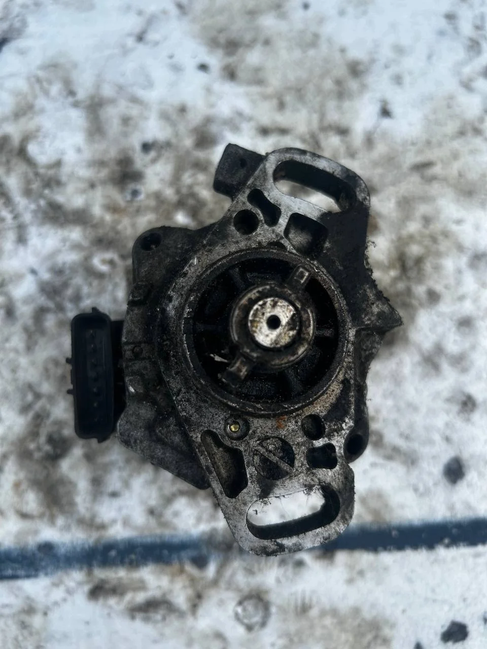 Allumeur Mitsubishi Mazda 323F V T2T60371 image 3