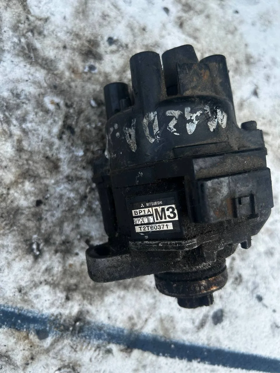 Allumeur Mitsubishi Mazda 323F V T2T60371 image 5