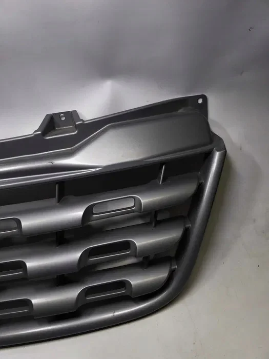 Grille Renault Master III 623100256R Gebruikt image 4
