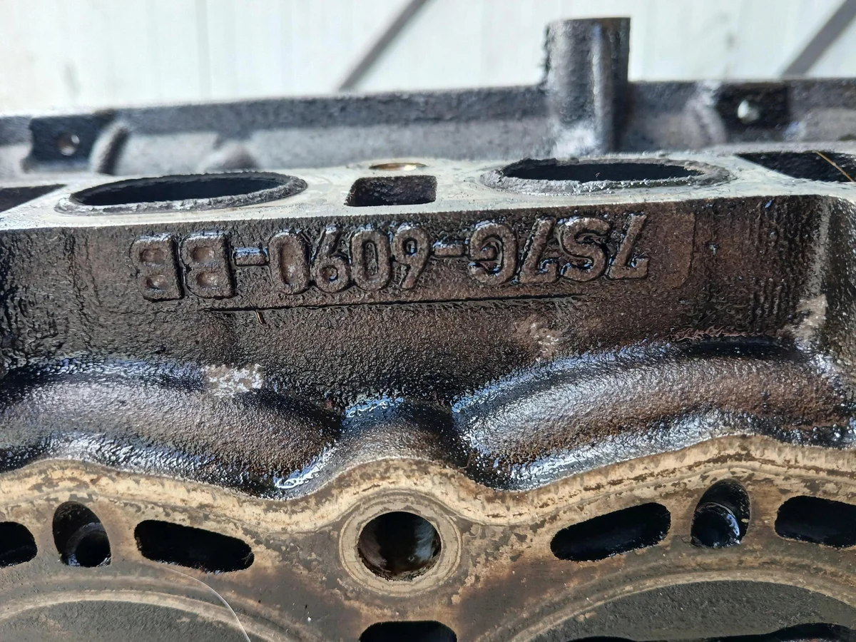 Engine Cylinder Head 7S7G-6090-BB Ford C-MAX MK2 image 5