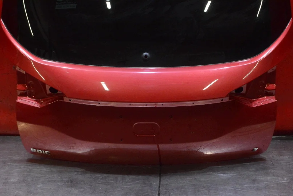Heckklappe BAIC Beijing X3 rot m-1114874- image 3