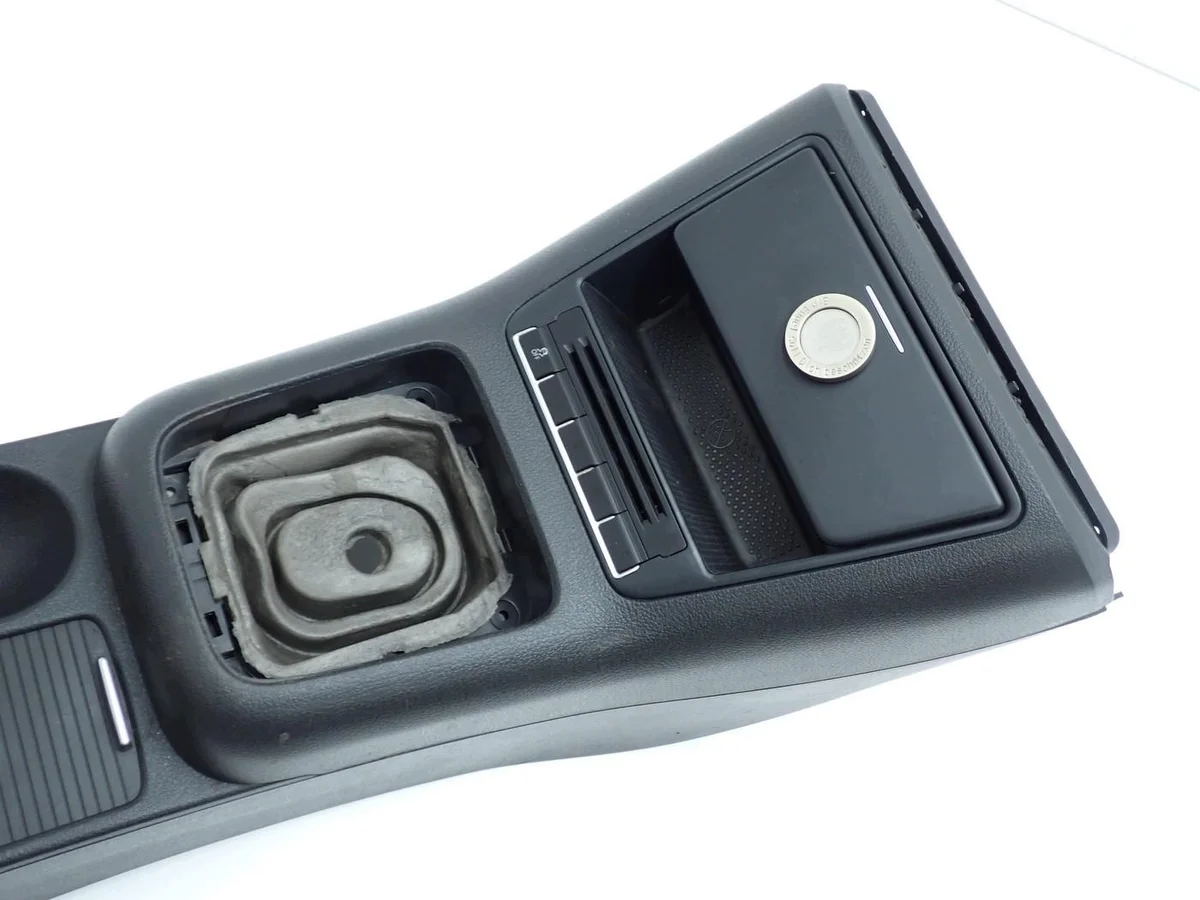 Console centrale VW Golf V VI Plus 5N1857961A image 4
