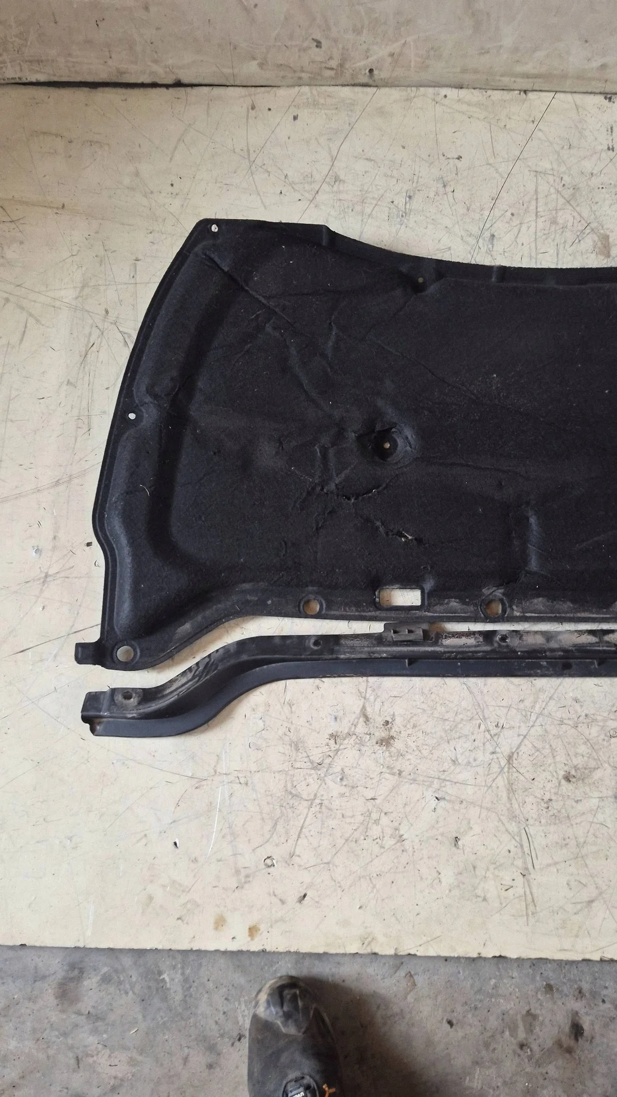 Suzuki SX4 S-Cross Hood Insulation XRA7729