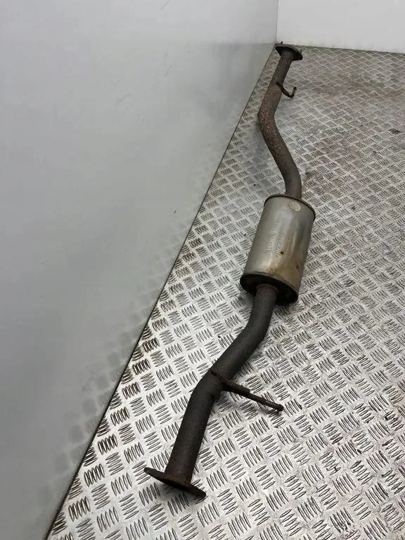 Nissan 203004EA5A Used Center Muffler