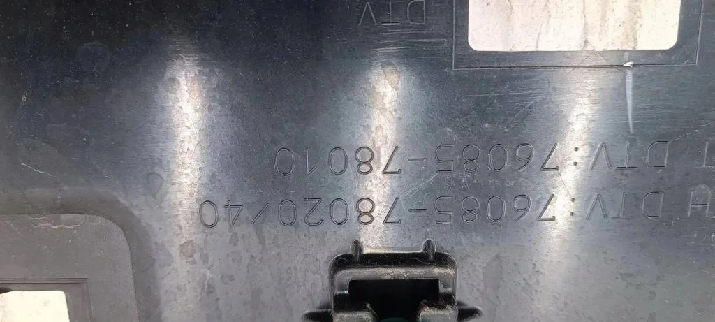 Spoiler arrière Lexus NX 7608578020 image 10