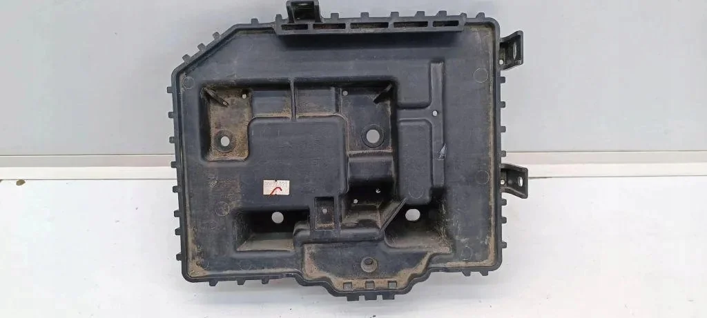 Kia Soul II EV Akkuperusta 37150-E4000