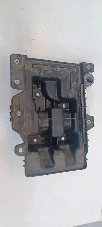 HYUNDAI TUCSON Halterung Batterie Automat 37150-D7000