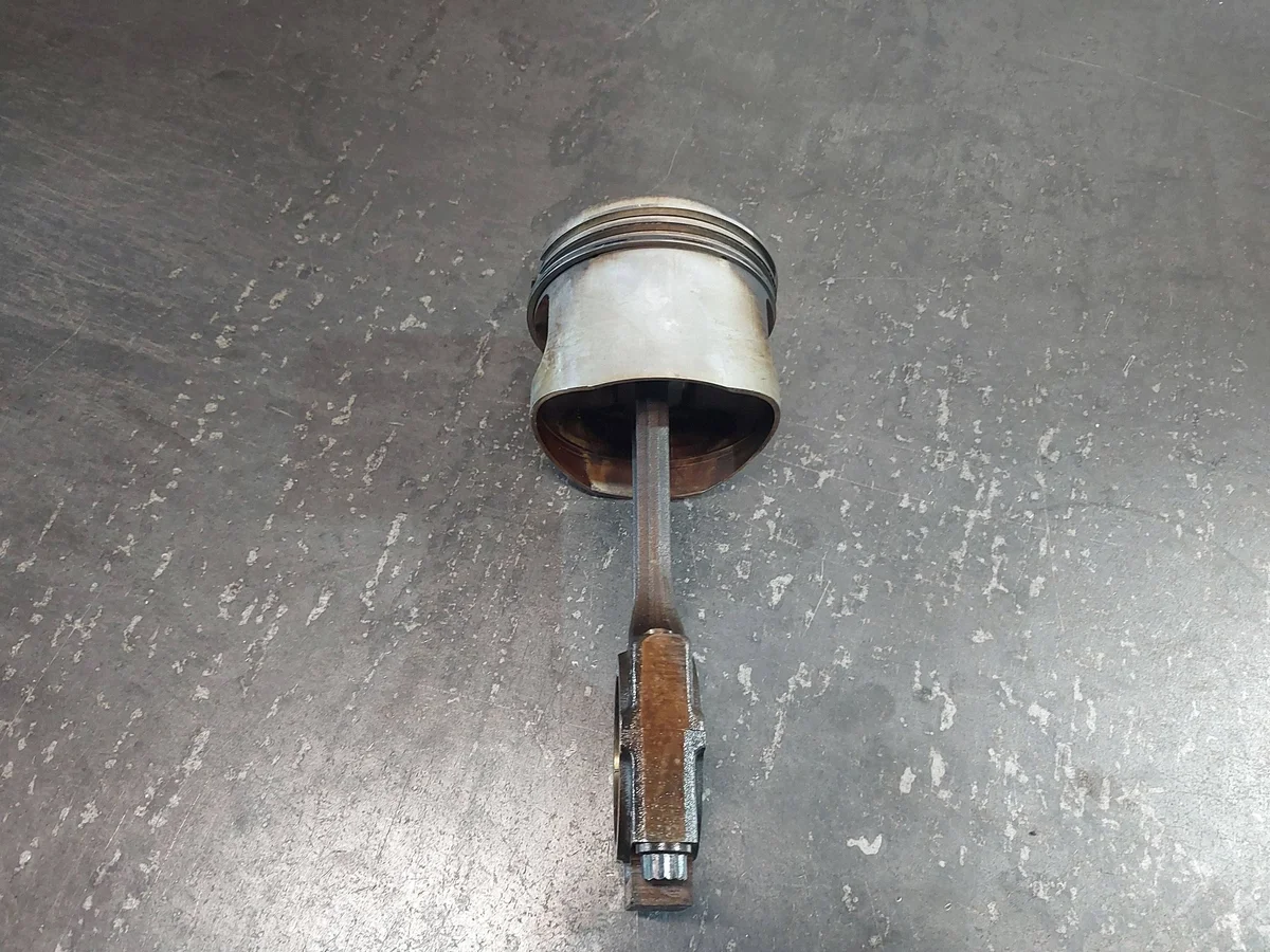 Pistón con biela BMW E34 525i M20B25 image 8