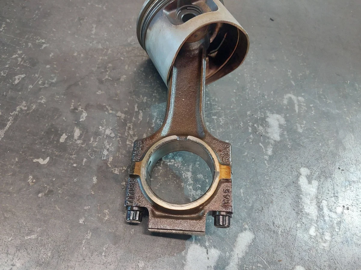 Pistón con biela BMW E34 525i M20B25 image 3