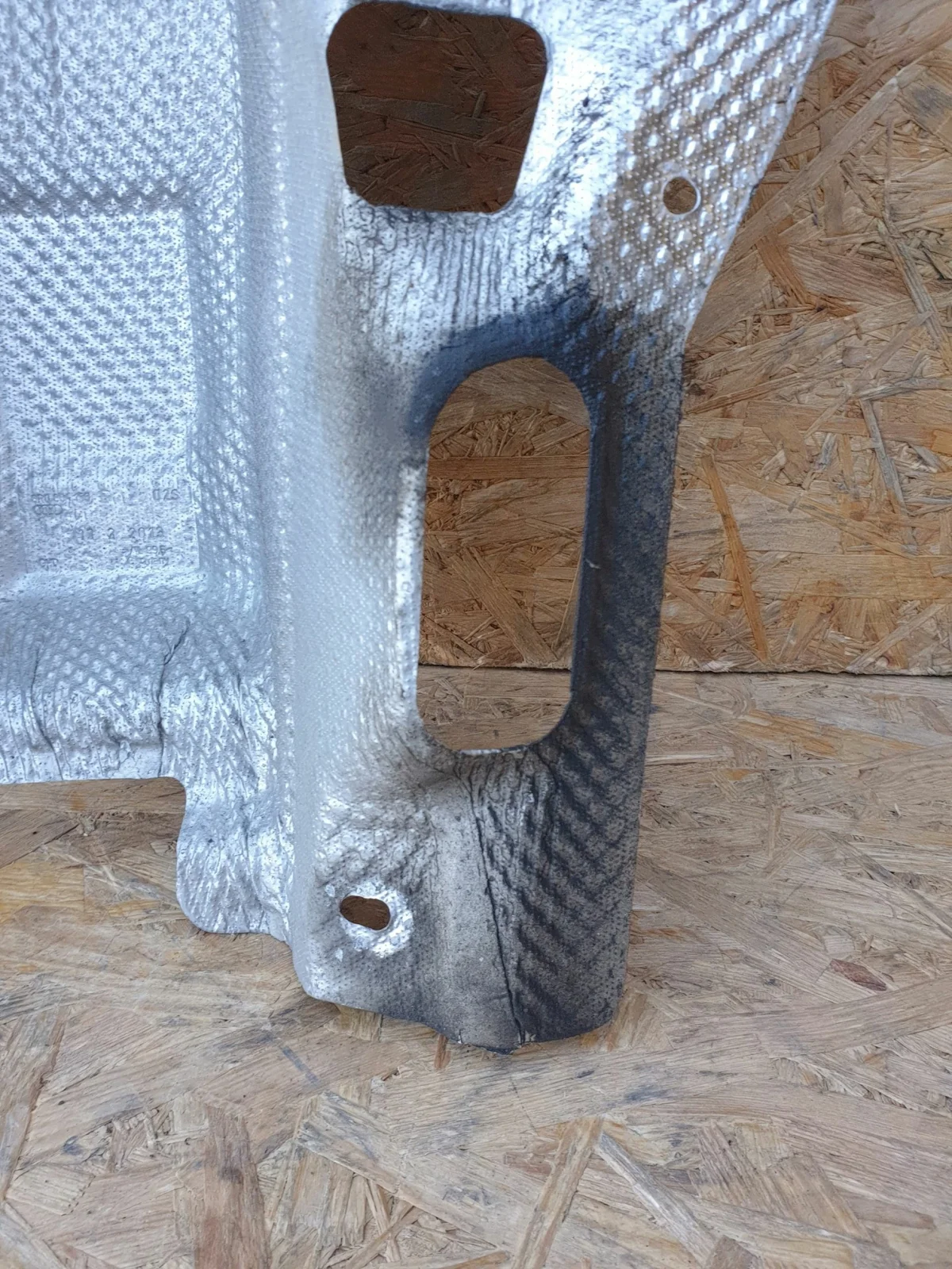 Audi Q5 8R Heat Shield 8R0804160E image 3