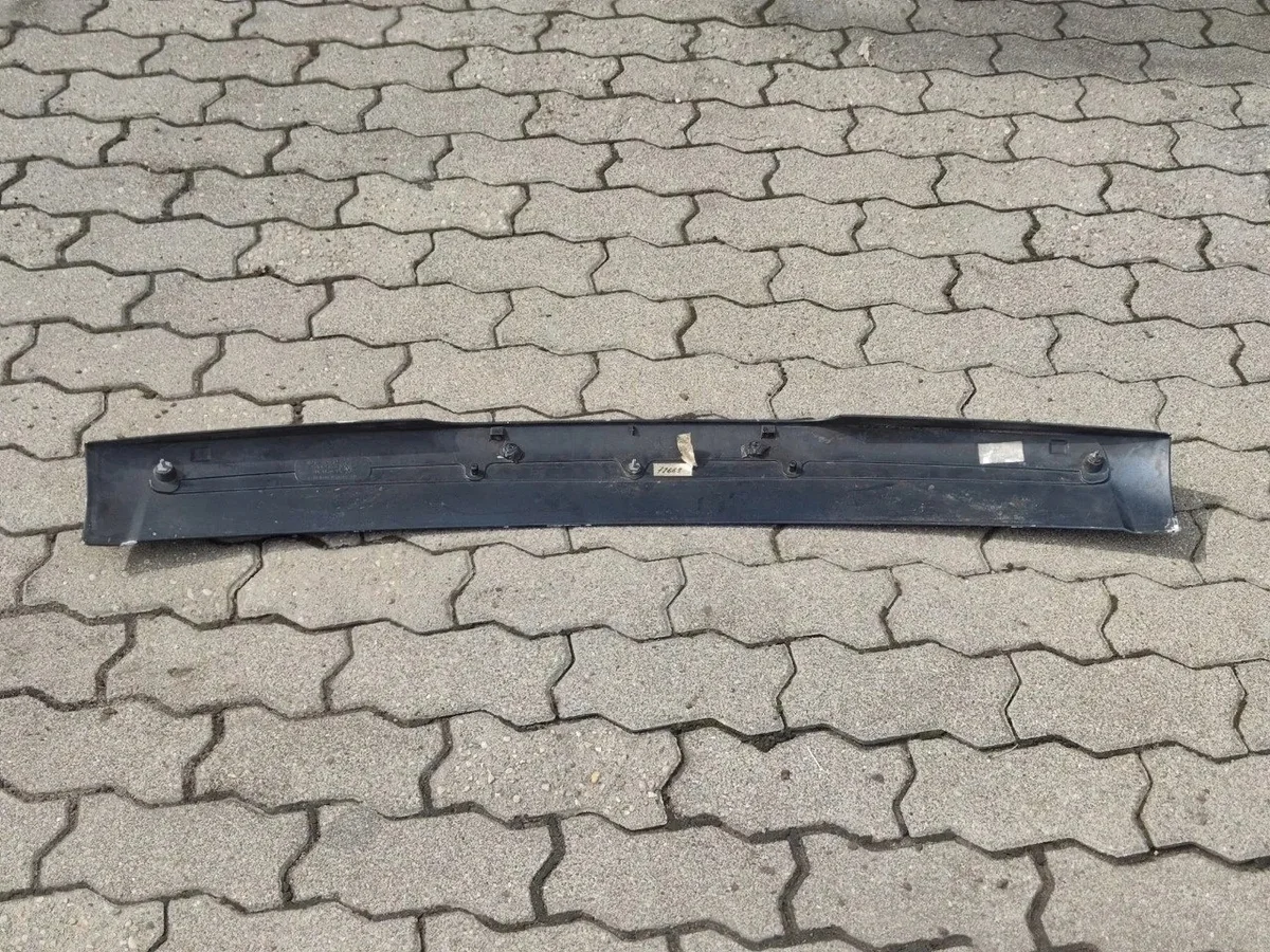 Spoiler Volkswagen OE 7L6827933C image 5