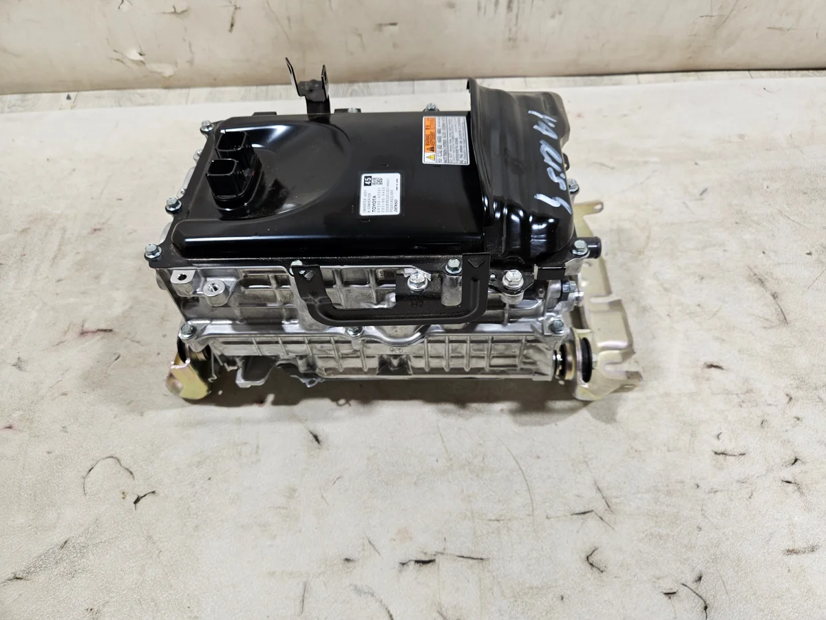 Toyota Yaris IV 1.5 Hybrid Umrichter G9200-52351 image 5