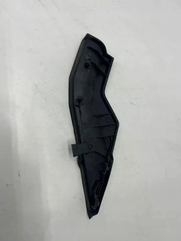 Plástico Limpa Para-brisa Peugeot 2008 II 9825750680
